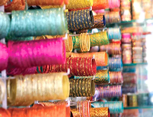 Shopping at Laad Bazaar